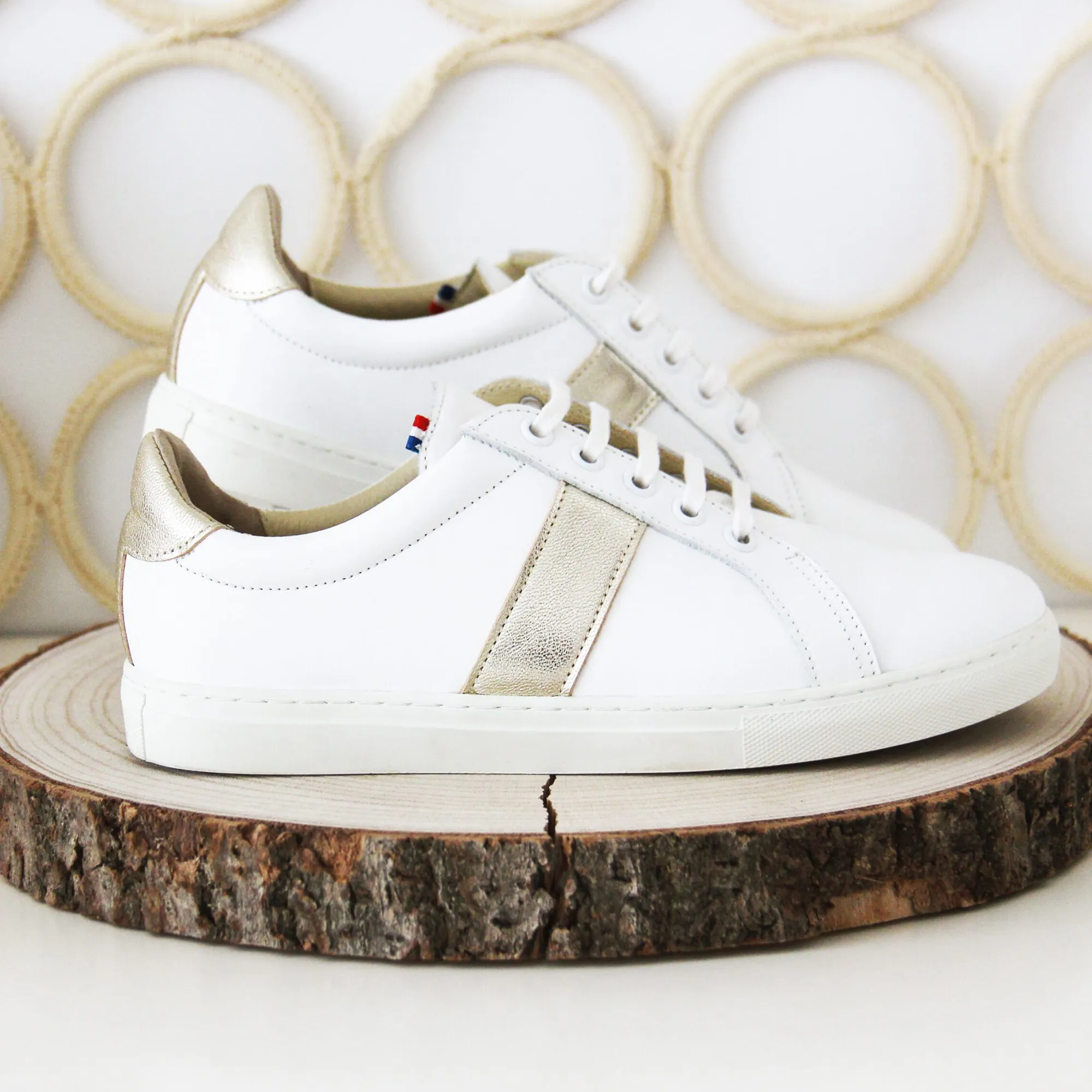 Discount Baskets Made in France cuir doré Femme Baskets
