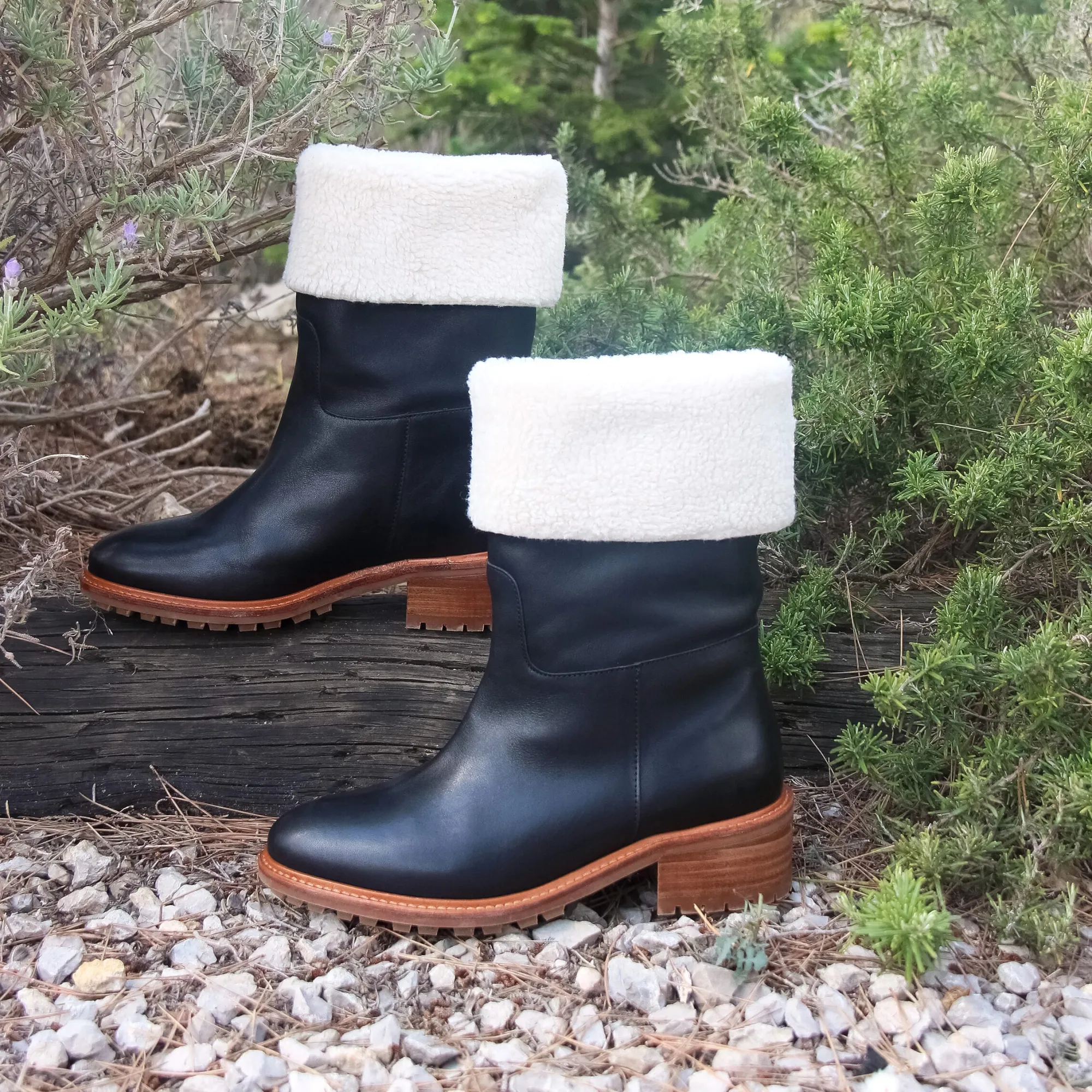 Shop Bottes fourrées cuir Femme Bottines & Bottes