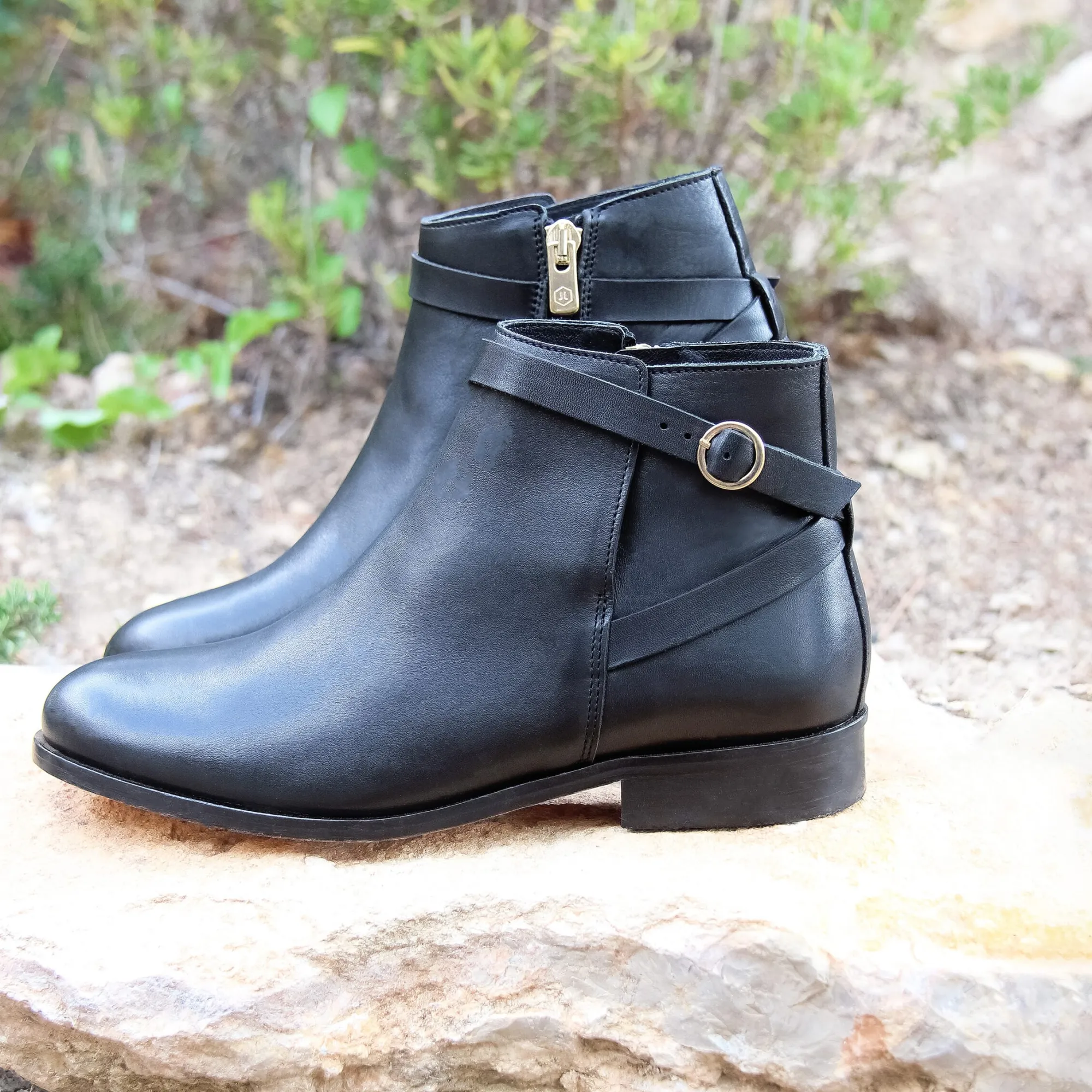 Best Sale Bottines cavalières plates cuir Femme Bottines & Bottes