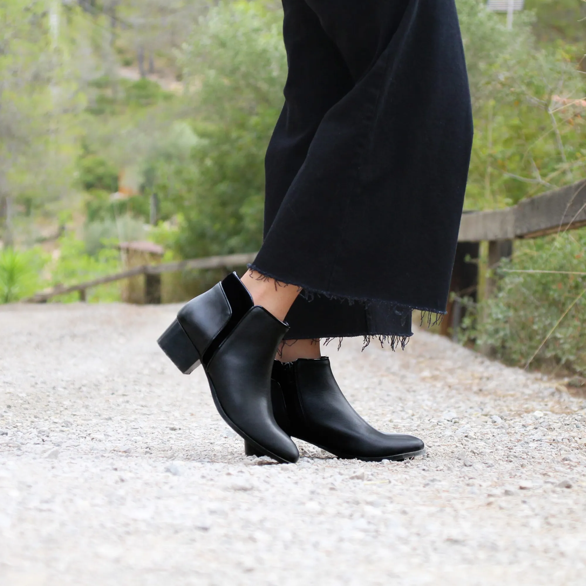 Discount Bottines moyen talon cuir Femme Bottines & Bottes