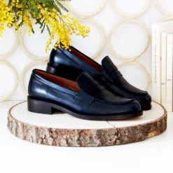New Mocassins cuir bleu Femme Mocassins & Derbies
