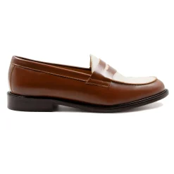 Shop Mocassins cuir cognac blanc Femme Mocassins & Derbies
