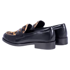 Discount Mocassins cuir noir léopard Femme Mocassins & Derbies