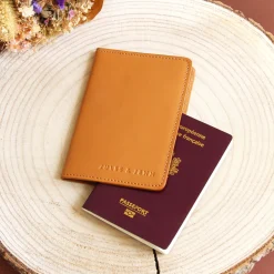 Cheap Protège passeport cuir Femme Petite Maroquinerie|Petite Maroquinerie