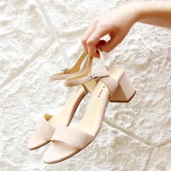 Cheap Sandales moyen talon daim Femme Sandales